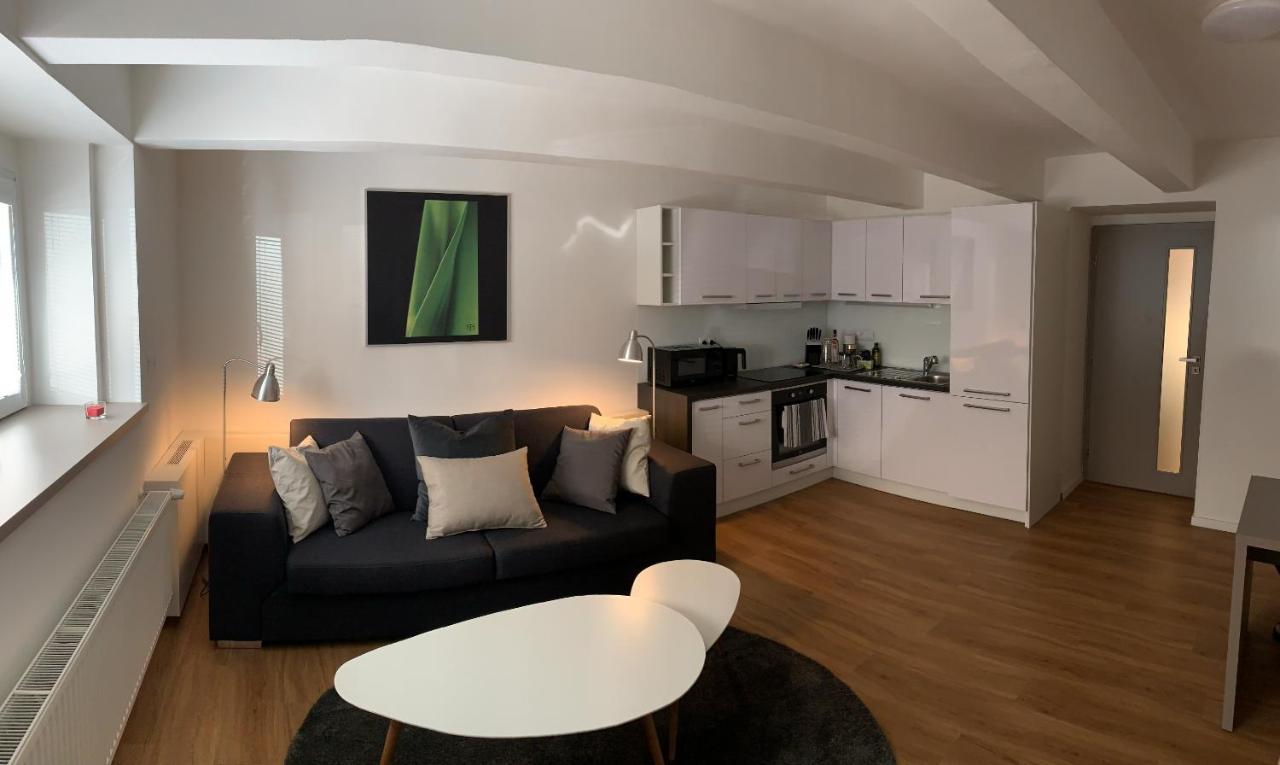 Ap 1 - Apartments 4U Brezinova "Overnight Simply" Hradec Kralove Luaran gambar