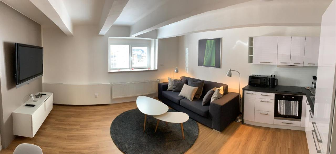 Ap 1 - Apartments 4U Brezinova "Overnight Simply" Hradec Kralove Luaran gambar
