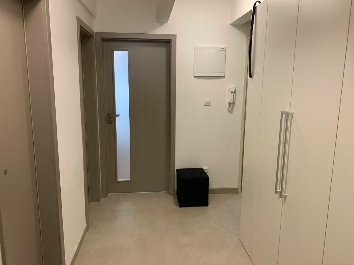 Ap 1 - Apartments 4U Brezinova "Overnight Simply" Hradec Kralove Luaran gambar