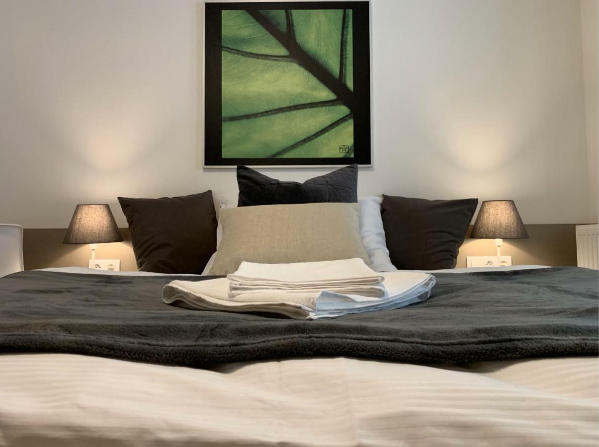 Ap 1 - Apartments 4U Brezinova "Overnight Simply" Hradec Kralove Luaran gambar